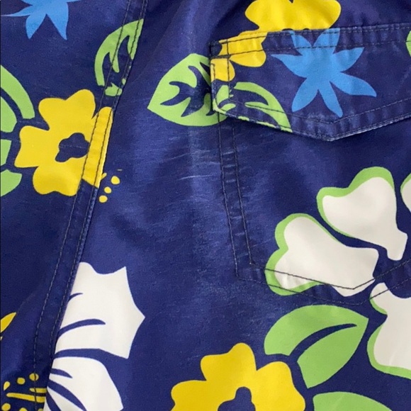 Wes and Willy Hibiscus Swim Trunk - Picture 4 of 5